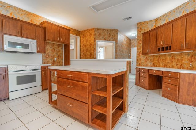 11338 Woodview, Flint, TX 75762