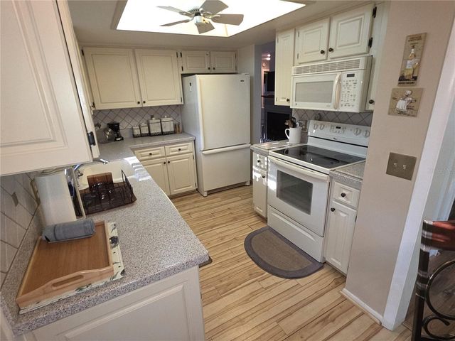 6764 PEARLEAF COURT, Spring Hill, FL 34606