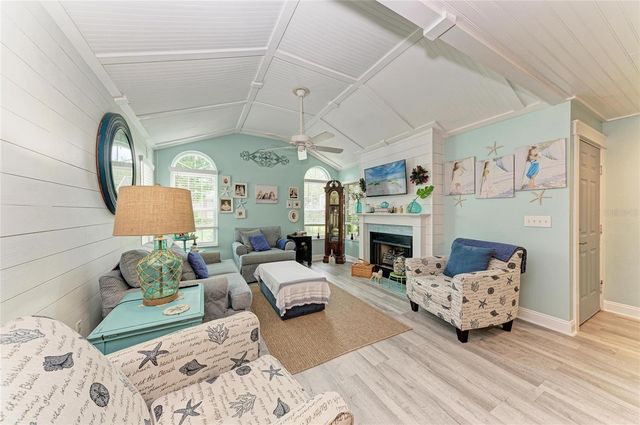 4512 CITATION LANE D, Sarasota, FL 34233