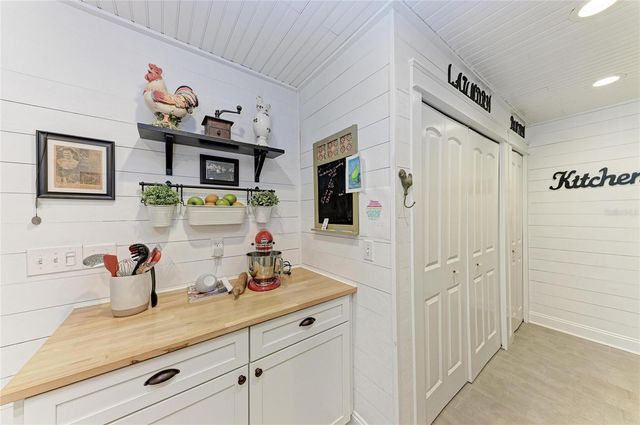 4512 CITATION LANE D, Sarasota, FL 34233
