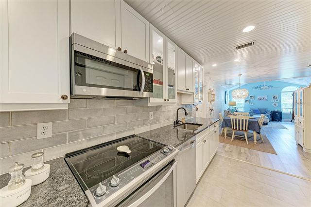 4512 CITATION LANE D, Sarasota, FL 34233