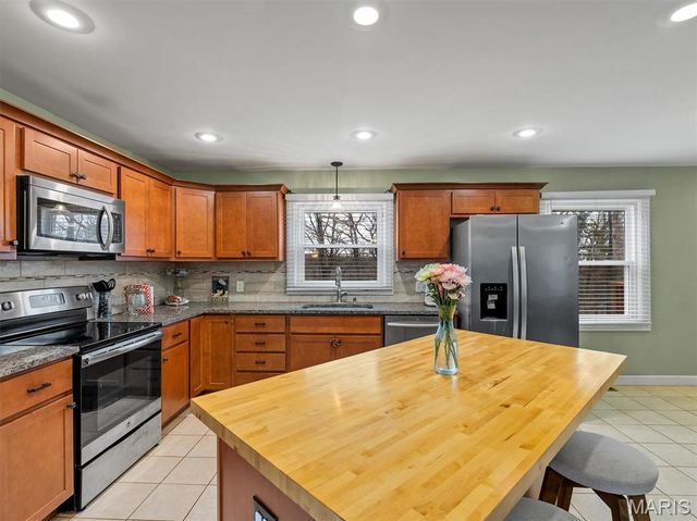 1900 Glenn Court, Marthasville, MO 63357