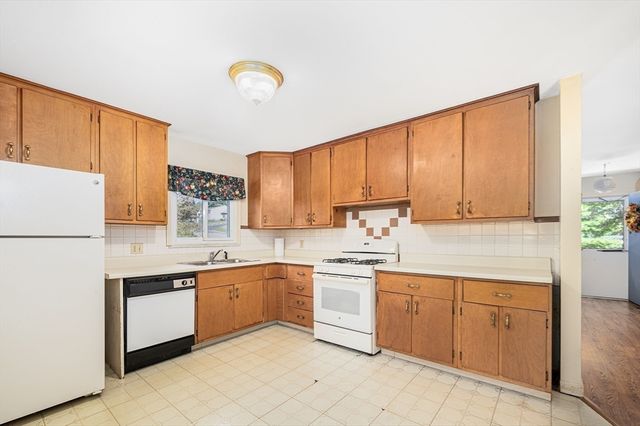 119 Susanne Drive, Northbridge, MA 01534