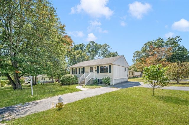 119 Susanne Drive, Northbridge, MA 01534