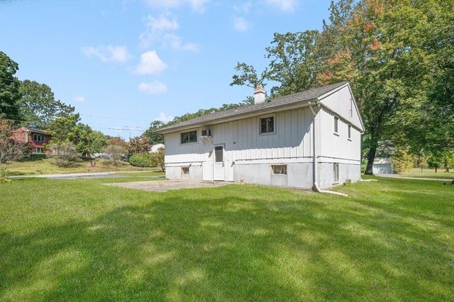 119 Susanne Drive, Northbridge, MA 01534