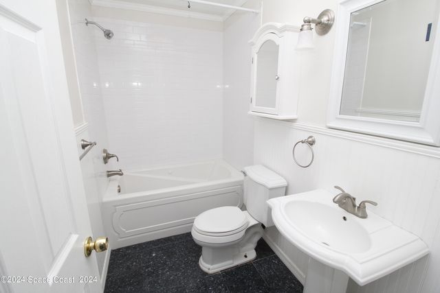 2168 Tarrytown Lane NE, Palm Bay, FL 32905