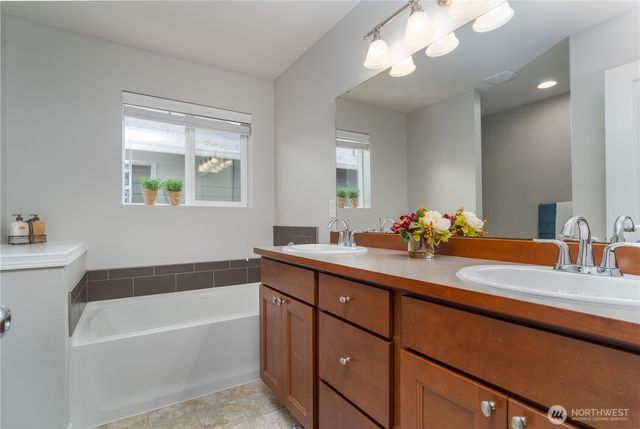 3151 Vista Verde Lane SW, Olympia, WA 98512