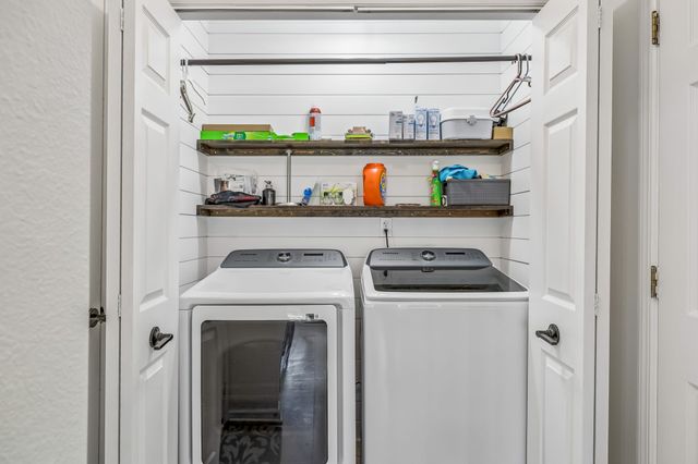 526 Creek Pt, Mount Juliet, TN 37122