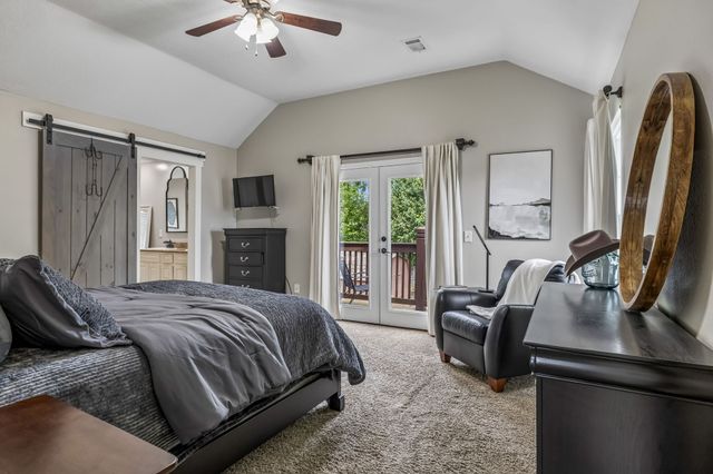 526 Creek Pt, Mount Juliet, TN 37122