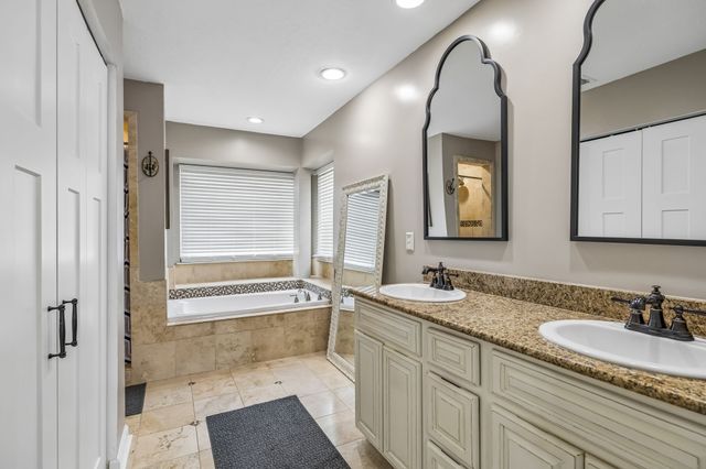 526 Creek Pt, Mount Juliet, TN 37122