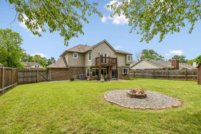526 Creek Pt, Mount Juliet, TN 37122