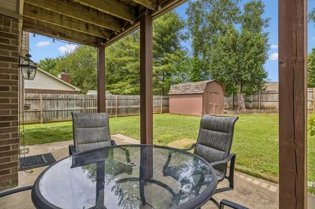 526 Creek Pt, Mount Juliet, TN 37122