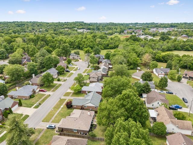 526 Creek Pt, Mount Juliet, TN 37122