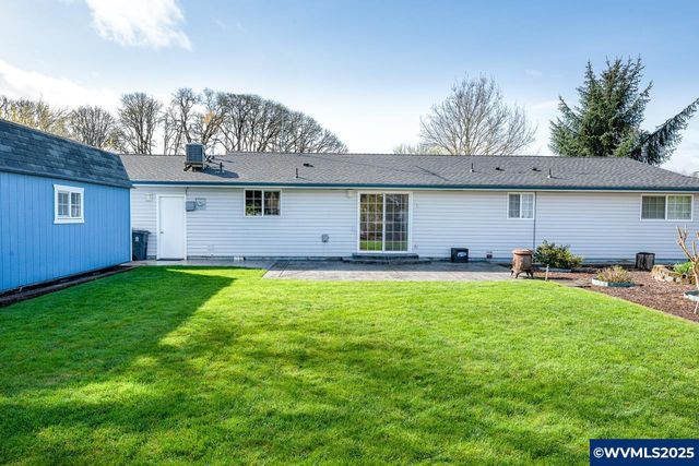 1095 33rd Av SW, Albany, OR 97321