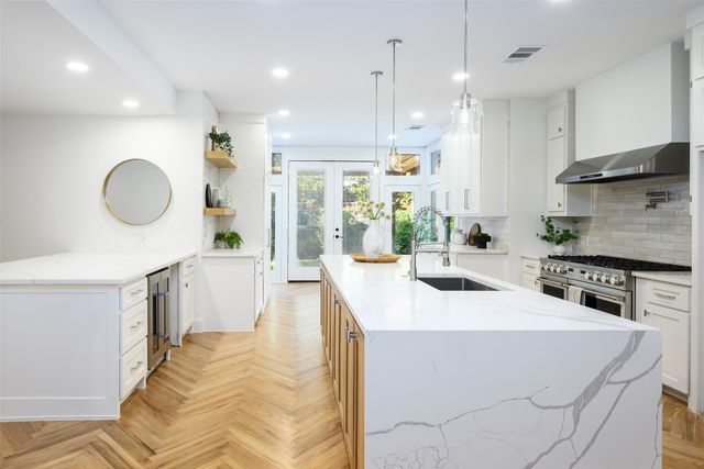 6021 Northwood Road, Dallas, TX 75225