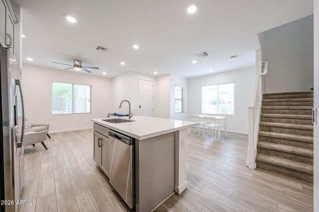 779 E BEAUCHAMP Drive 101, Gilbert, AZ 85297