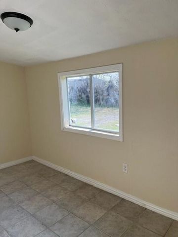 1614 Ryon Street B, Houston, TX 77009