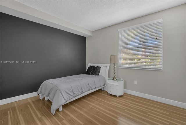 17125 N Bay Road 3204, Sunny Isles Beach, FL 33160