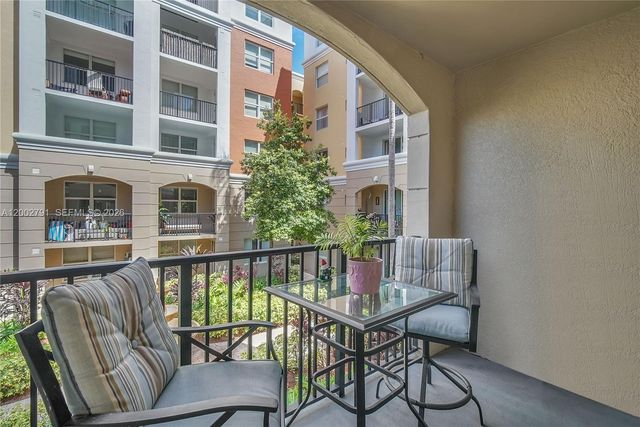 17125 N Bay Road 3204, Sunny Isles Beach, FL 33160