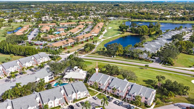 802 Muirfield Court 802a, Jupiter, FL 33458