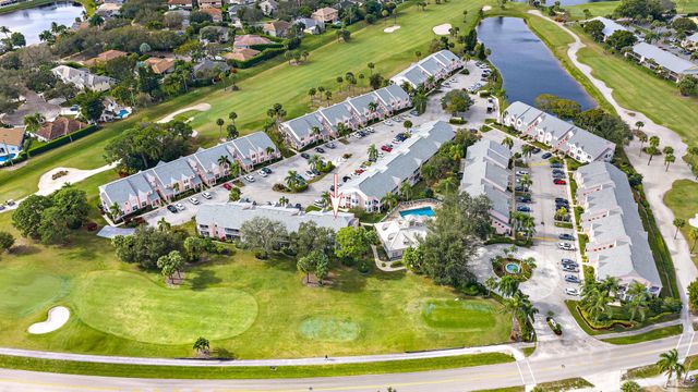 802 Muirfield Court 802a, Jupiter, FL 33458