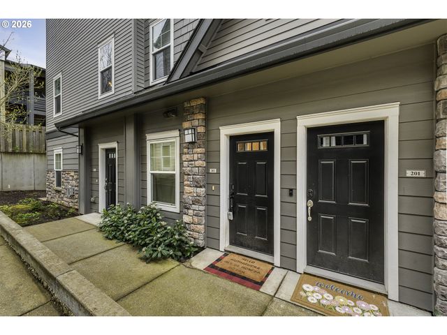 10818 Ne RED WING Way 202, Hillsboro, OR 97006