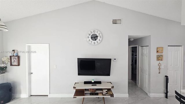 8019 NW 100th Dr, Tamarac, FL 33321