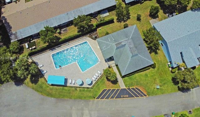 8019 NW 100th Dr, Tamarac, FL 33321