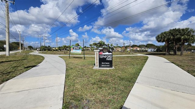 8019 NW 100th Dr, Tamarac, FL 33321