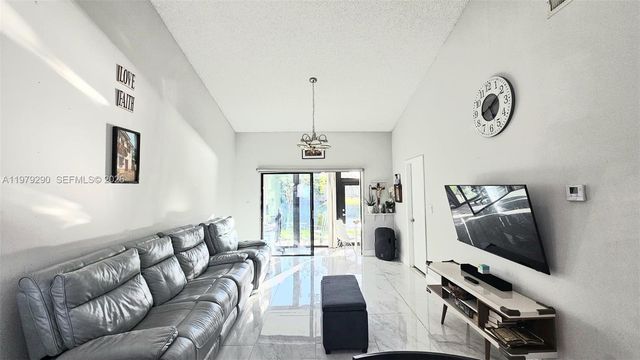 8019 NW 100th Dr, Tamarac, FL 33321