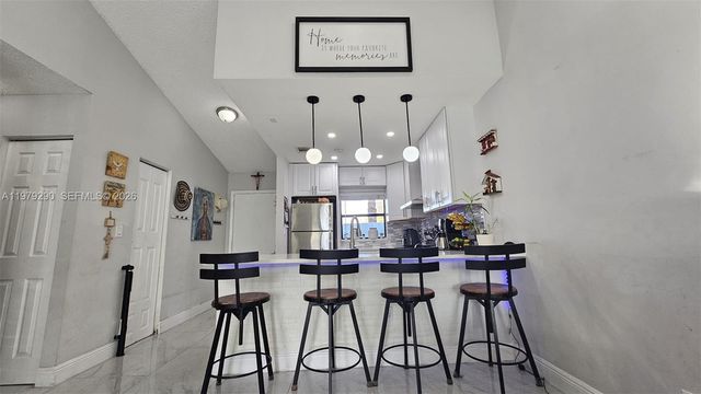 8019 NW 100th Dr, Tamarac, FL 33321