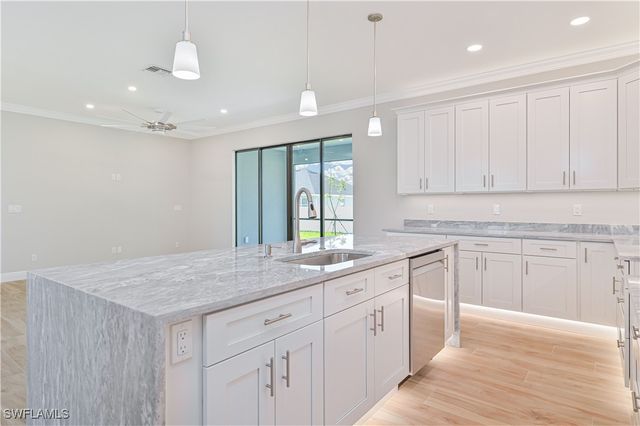 1912 NW 24th TER, Cape Coral, FL 33993