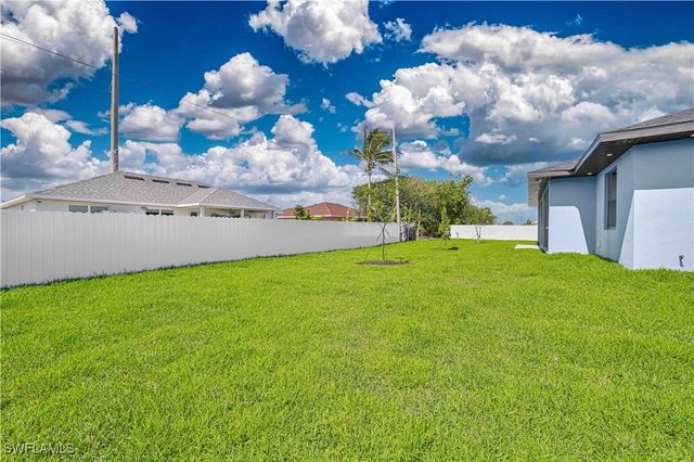 1912 NW 24th TER, Cape Coral, FL 33993