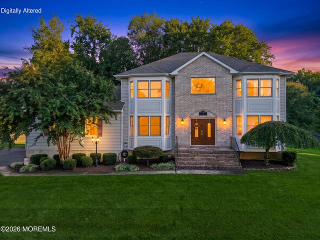 11 Camelot Drive, Monroe, NJ 08831