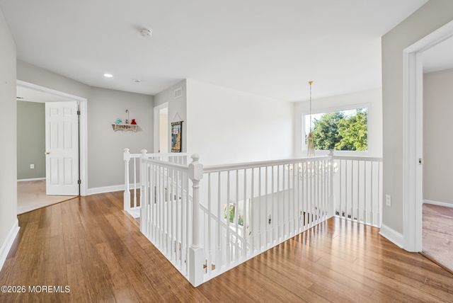 11 Camelot Drive, Monroe, NJ 08831