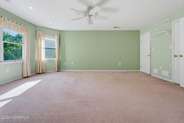 11 Camelot Drive, Monroe, NJ 08831