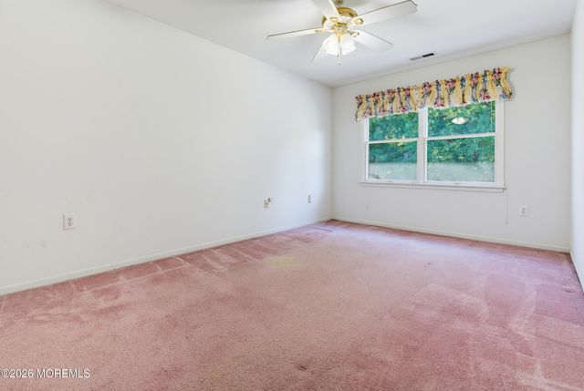 11 Camelot Drive, Monroe, NJ 08831