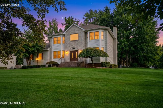 11 Camelot Drive, Monroe, NJ 08831