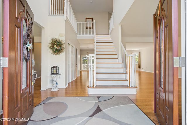 11 Camelot Drive, Monroe, NJ 08831