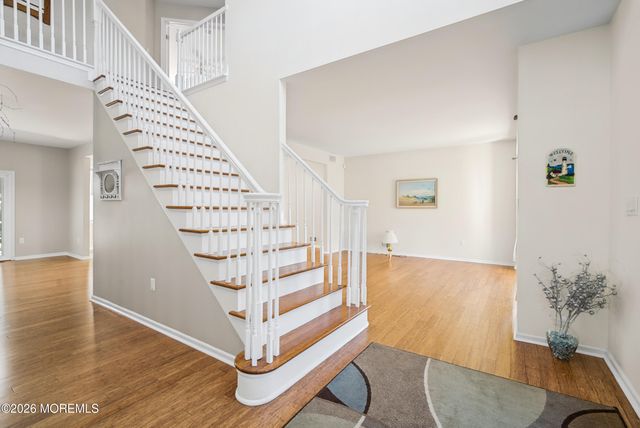 11 Camelot Drive, Monroe, NJ 08831