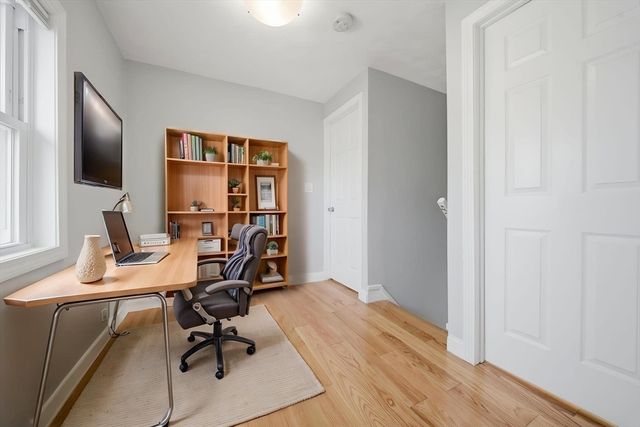 7 Pine St, Stoneham, MA 02180