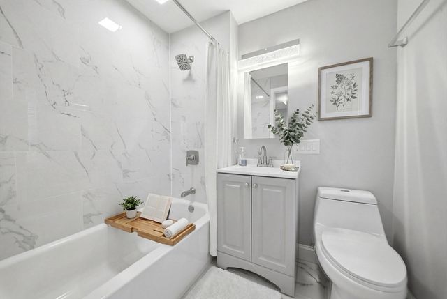 7 Pine St, Stoneham, MA 02180