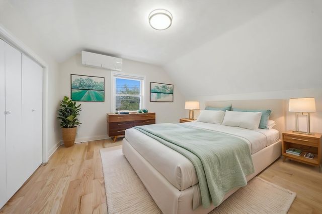 7 Pine St, Stoneham, MA 02180