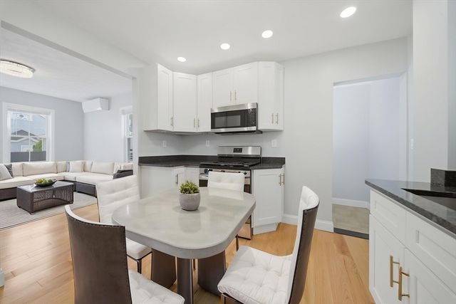 7 Pine St, Stoneham, MA 02180