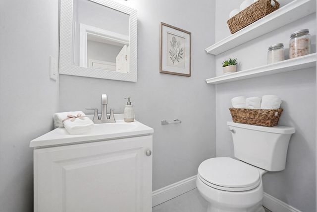 7 Pine St, Stoneham, MA 02180