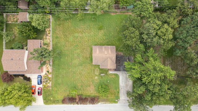 9937 S 86th Court, Palos Hills, IL 60465