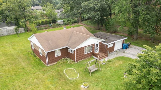 9937 S 86th Court, Palos Hills, IL 60465