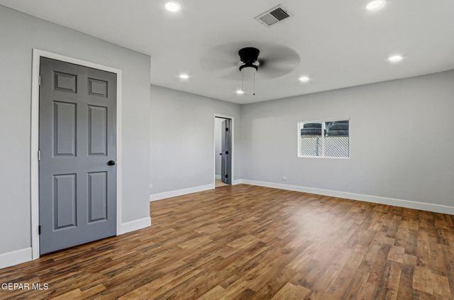 6716 ESTEBAN Lane, El Paso, TX 79905