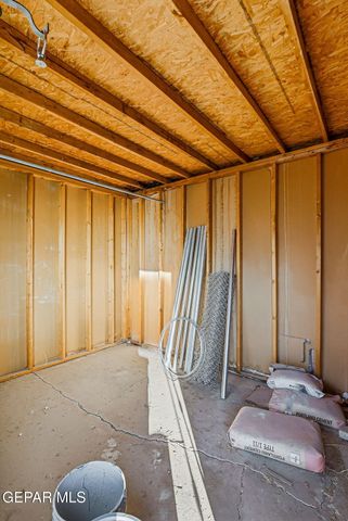 6716 ESTEBAN Lane, El Paso, TX 79905