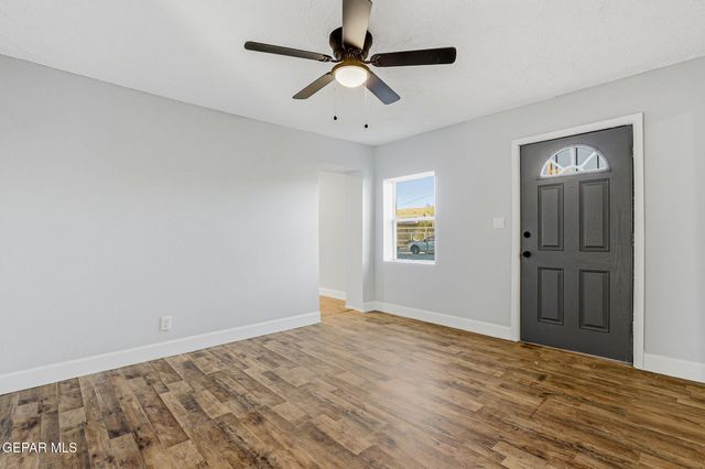 6716 ESTEBAN Lane, El Paso, TX 79905